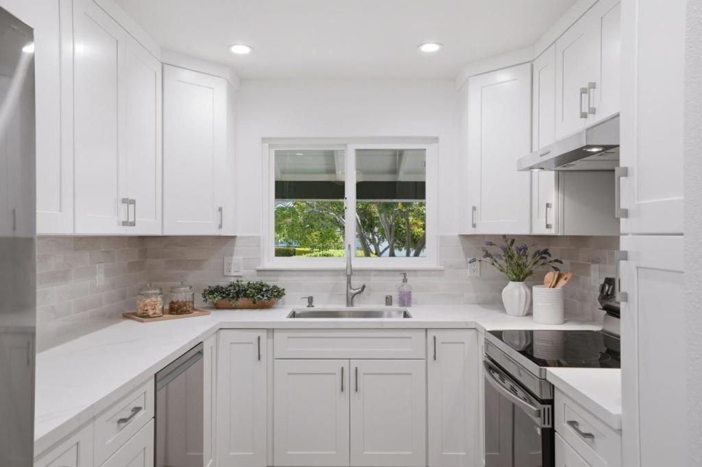 Image 10 of property listing at 957 Amstutz Drive, San Jose, CA 95129
