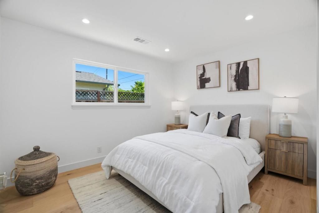 Image 16 of property listing at 957 Amstutz Drive, San Jose, CA 95129