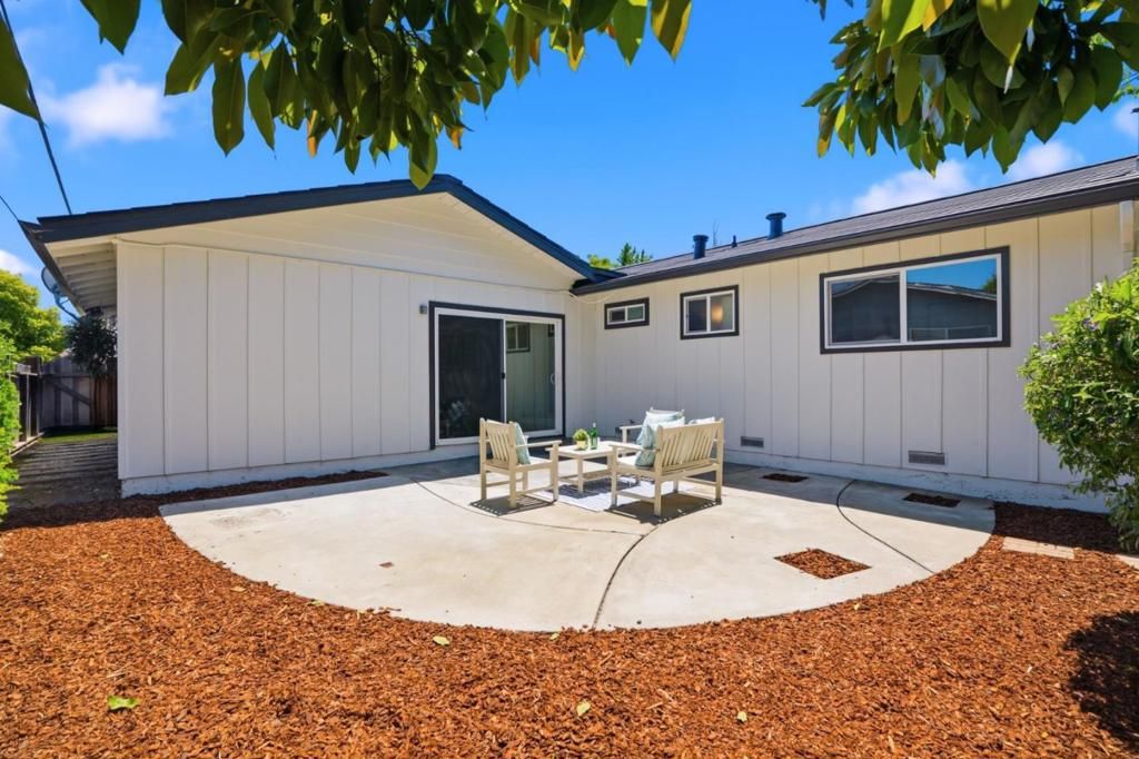 Image 19 of property listing at 957 Amstutz Drive, San Jose, CA 95129