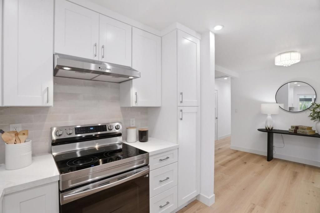 Image 9 of property listing at 957 Amstutz Drive, San Jose, CA 95129