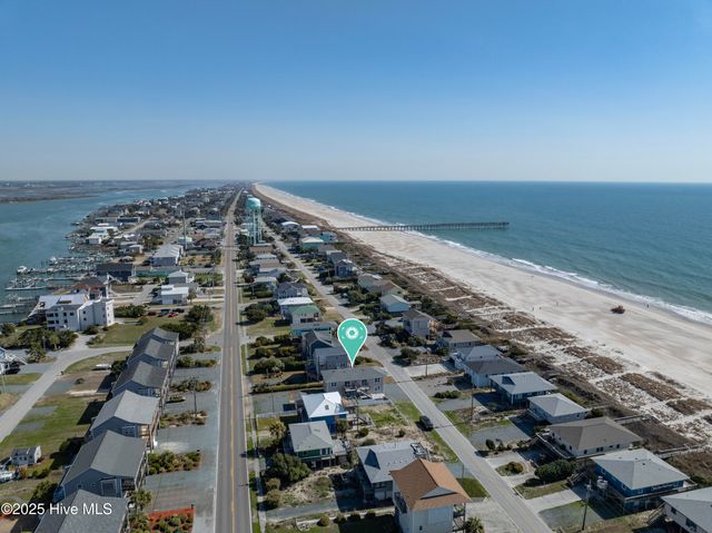 1008 Ocean Boulevard, Holly Ridge, NC 28445
