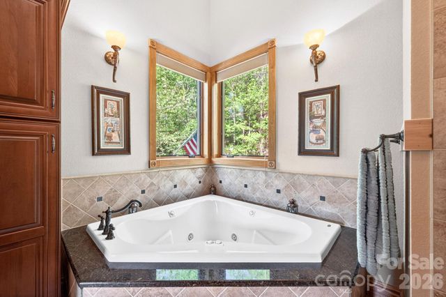 80 E Valley View Drive, Marion, NC 28752