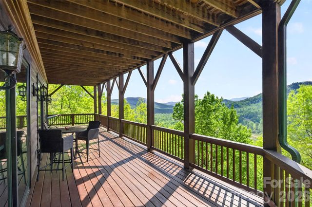 80 E Valley View Drive, Marion, NC 28752