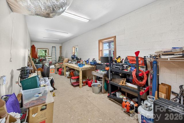 80 E Valley View Drive, Marion, NC 28752