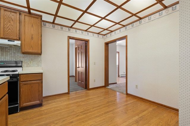 508 N Van Buren Street, Bloomingdale, MI 49026