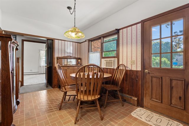 508 N Van Buren Street, Bloomingdale, MI 49026