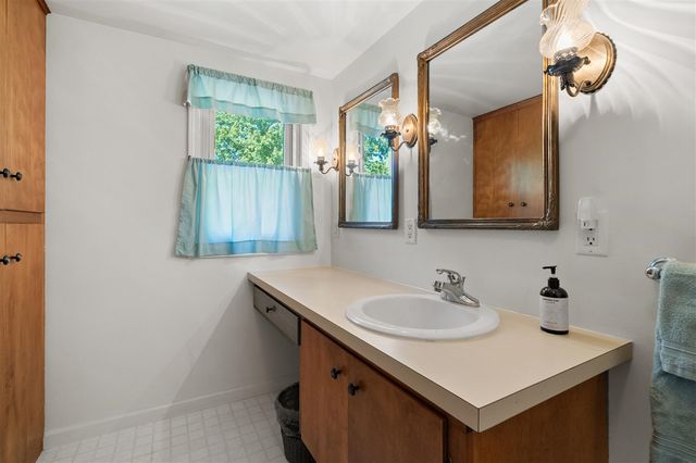 508 N Van Buren Street, Bloomingdale, MI 49026