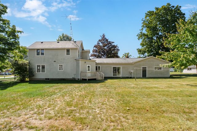 508 N Van Buren Street, Bloomingdale, MI 49026