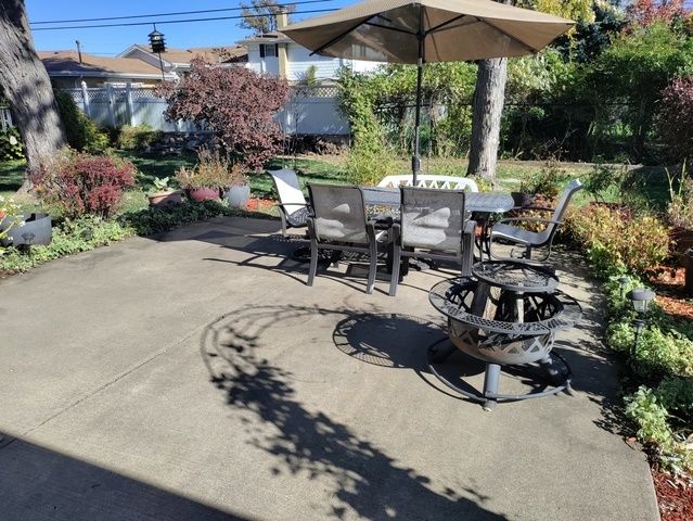 9137 S 88th Avenue S, Hickory Hills, IL 60457