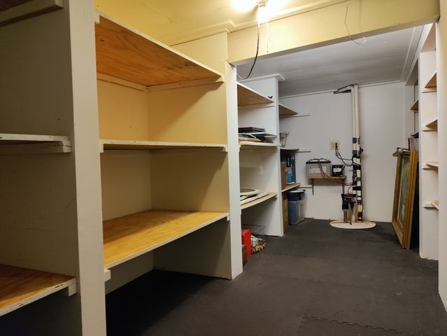 9137 S 88th Avenue S, Hickory Hills, IL 60457