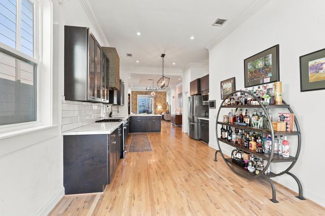 1209 Edwards Street, Houston, TX 77007