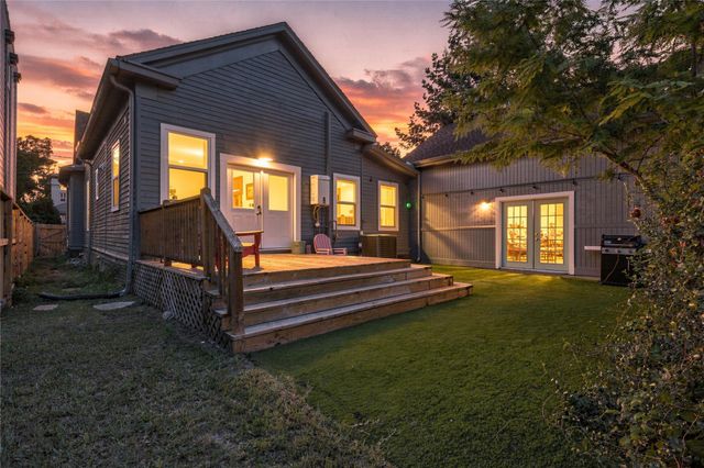 1209 Edwards Street, Houston, TX 77007