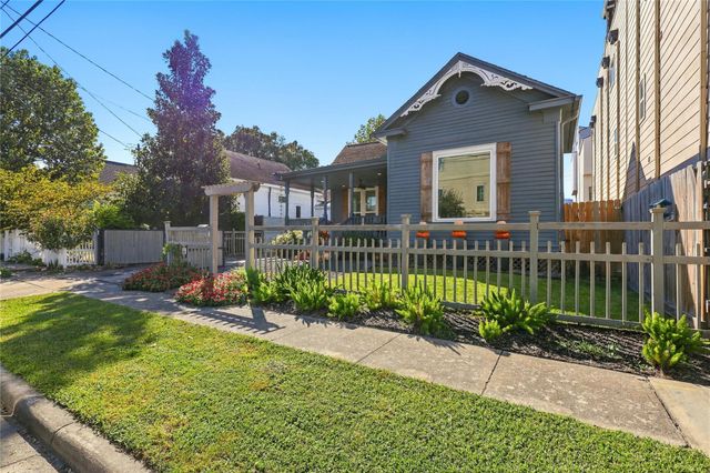 1209 Edwards Street, Houston, TX 77007