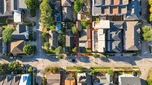 1209 Edwards Street, Houston, TX 77007
