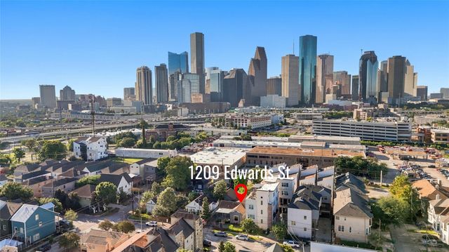 1209 Edwards Street, Houston, TX 77007