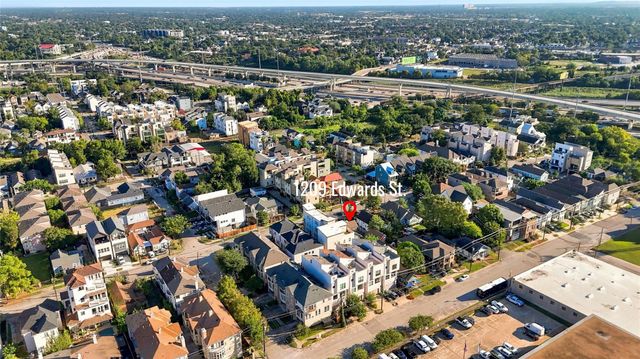 1209 Edwards Street, Houston, TX 77007