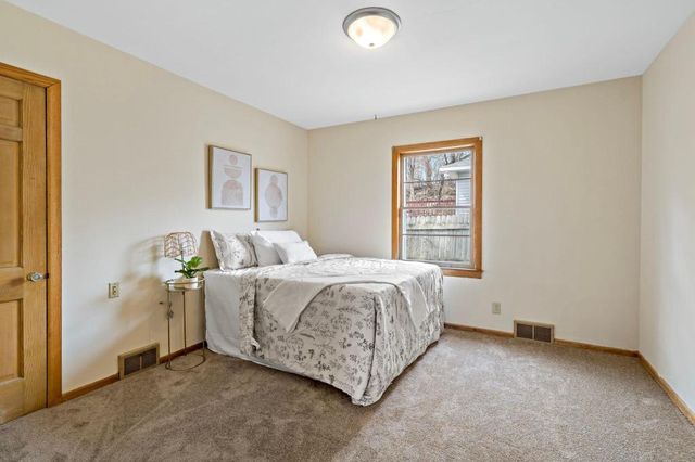 825 Kansas Avenue, Saint Paul, MN 55107