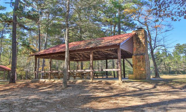 12-22-58 Grey Feather Road, Huntsville, TX 77340