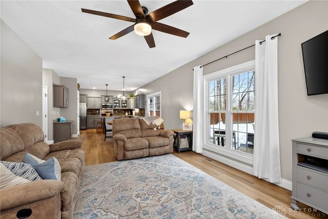 4342 Napa Valley Drive, Bellbrook, OH 45305