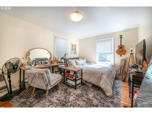 2273 KINCAID St, Eugene, OR 97405
