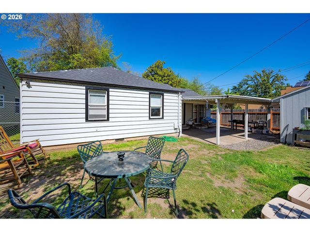 2273 KINCAID St, Eugene, OR 97405