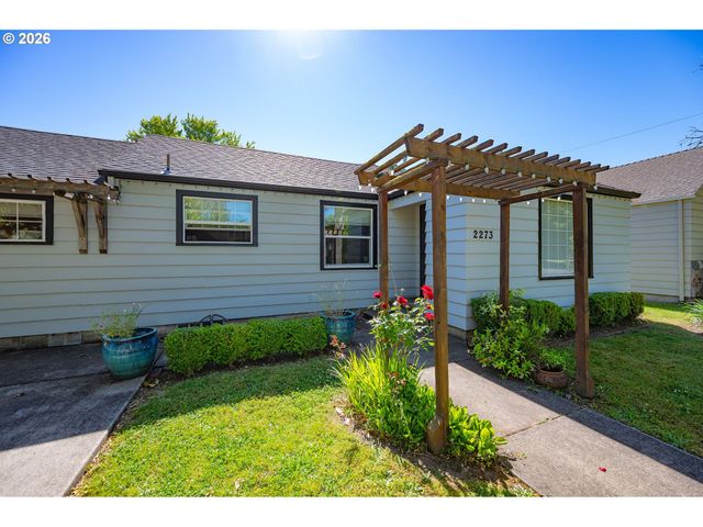 2273 KINCAID St, Eugene, OR 97405