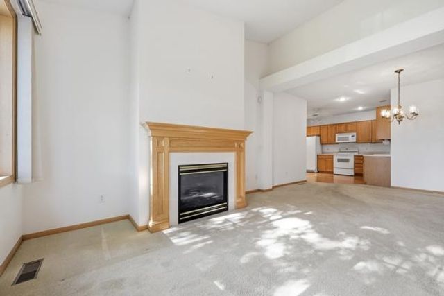 17706 38th Avenue N, Plymouth, MN 55446