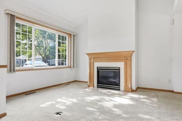 17706 38th Avenue N, Plymouth, MN 55446