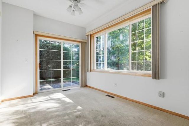 17706 38th Avenue N, Plymouth, MN 55446