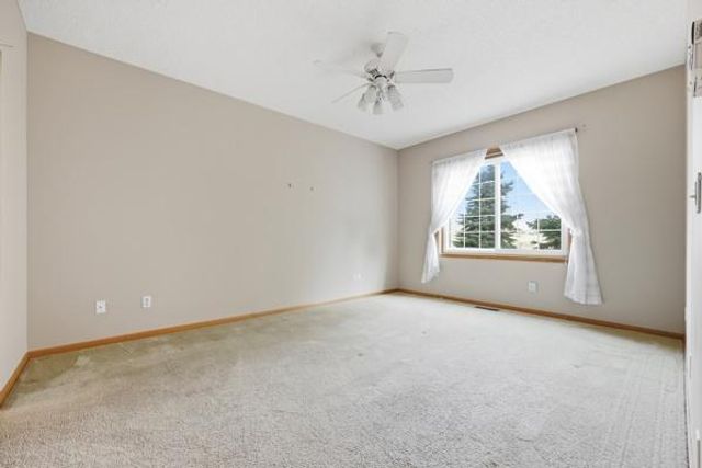 17706 38th Avenue N, Plymouth, MN 55446