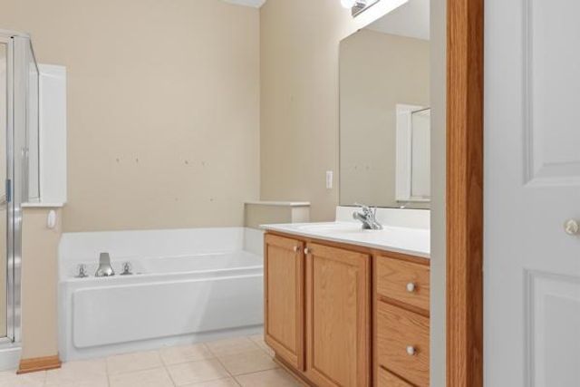 17706 38th Avenue N, Plymouth, MN 55446