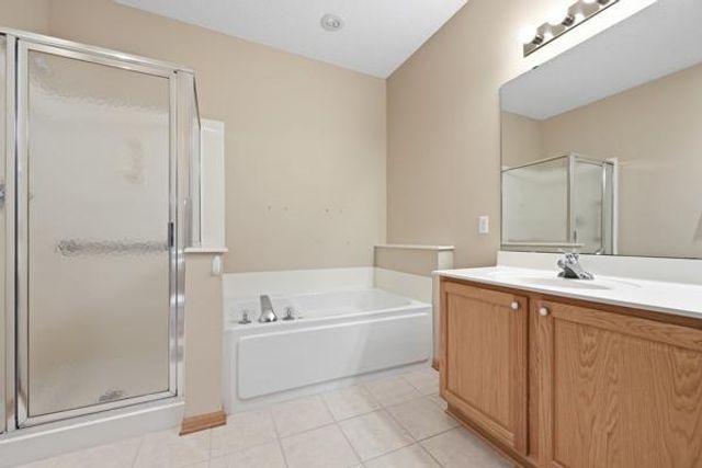 17706 38th Avenue N, Plymouth, MN 55446