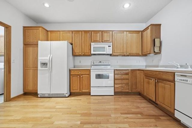 17706 38th Avenue N, Plymouth, MN 55446