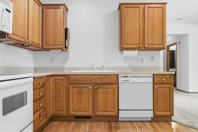 17706 38th Avenue N, Plymouth, MN 55446