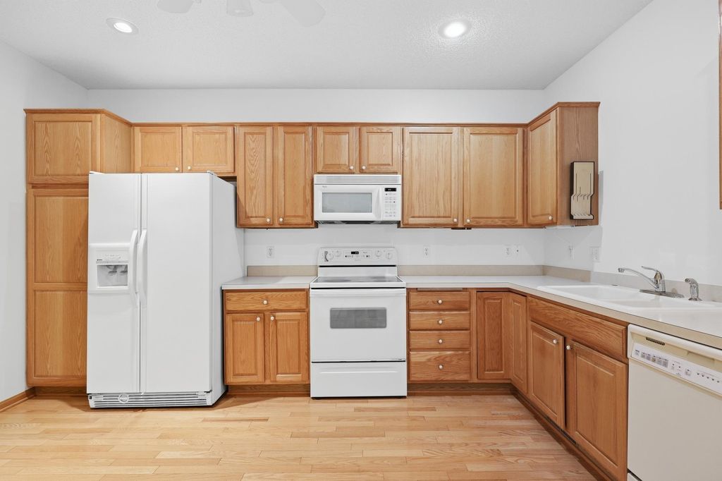 17706 38th Avenue N, Plymouth, MN 55446 — photo 5