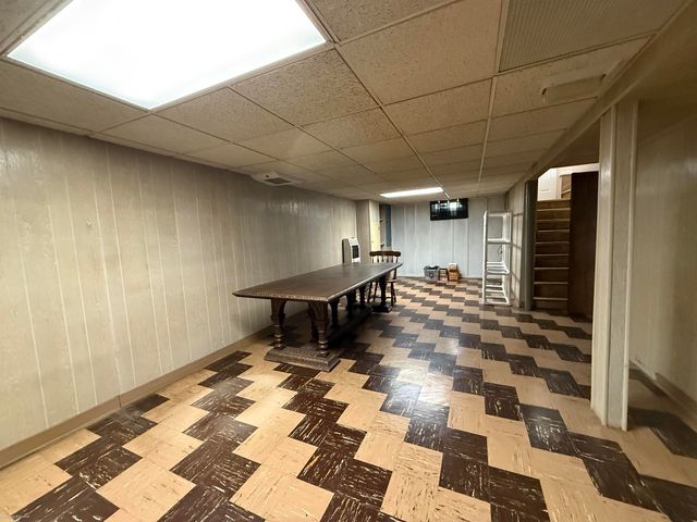 536 E Shevlin Avenue, Hazel Park, MI 48030