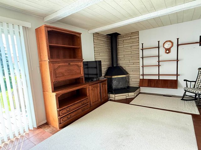 536 E Shevlin Avenue, Hazel Park, MI 48030