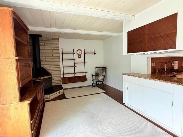 536 E Shevlin Avenue, Hazel Park, MI 48030