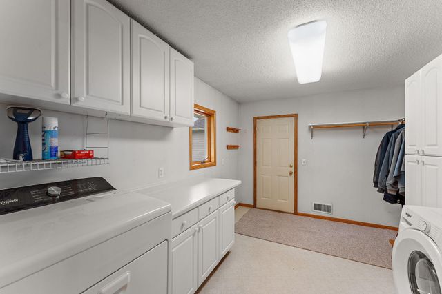 11206 72nd Street S, Cottage Grove, MN 55016