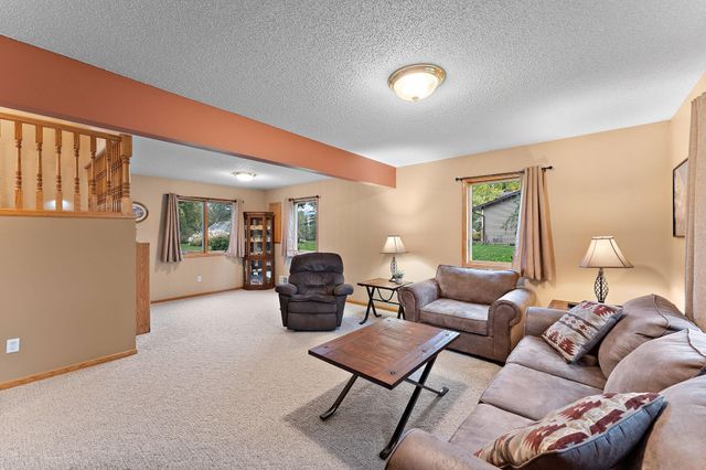 11206 72nd Street S, Cottage Grove, MN 55016