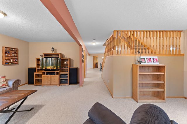 11206 72nd Street S, Cottage Grove, MN 55016