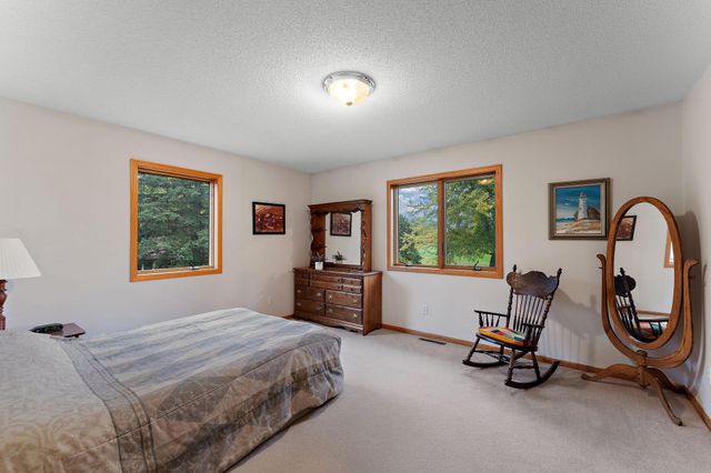 11206 72nd Street S, Cottage Grove, MN 55016