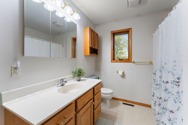 11206 72nd Street S, Cottage Grove, MN 55016