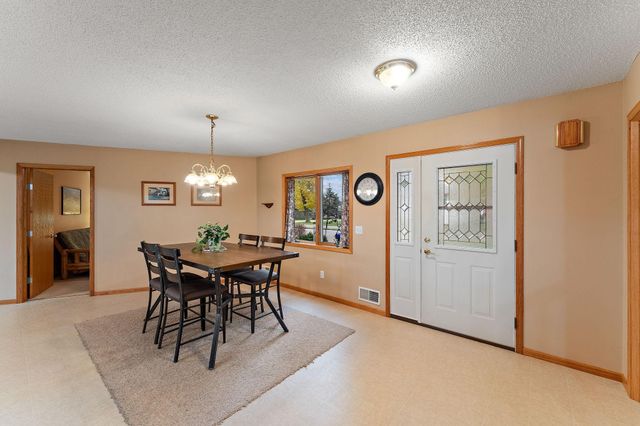 11206 72nd Street S, Cottage Grove, MN 55016