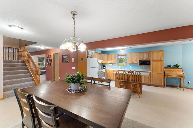 11206 72nd Street S, Cottage Grove, MN 55016