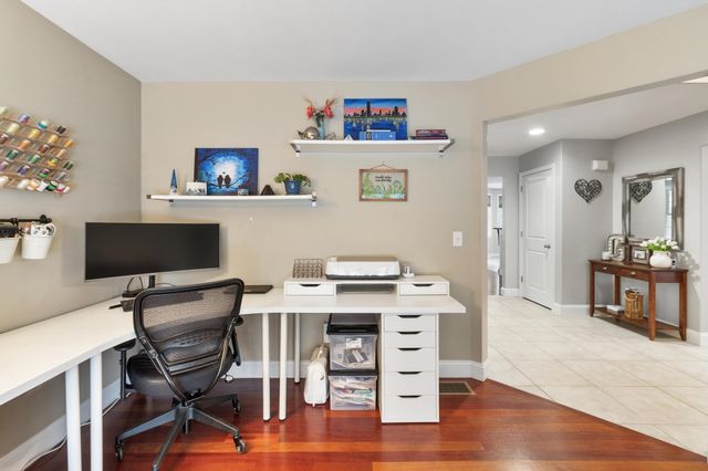 12 Glastombury Drive, Sandown, NH 03873