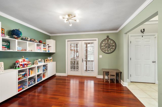 12 Glastombury Drive, Sandown, NH 03873