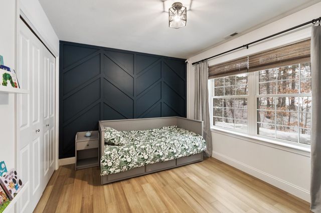 12 Glastombury Drive, Sandown, NH 03873