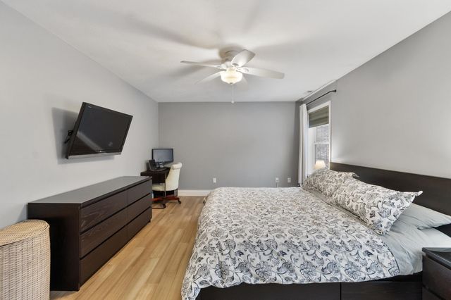 12 Glastombury Drive, Sandown, NH 03873