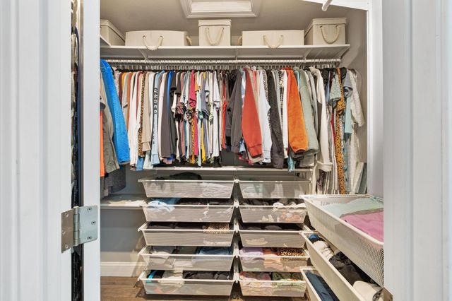 12 Glastombury Drive, Sandown, NH 03873